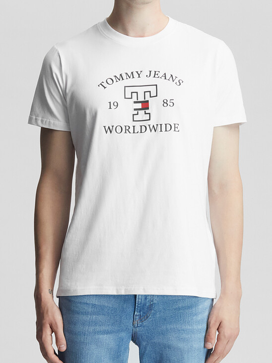 TOMMY JEANS WORLDWIDE GRAPHIC T-SHIRT
