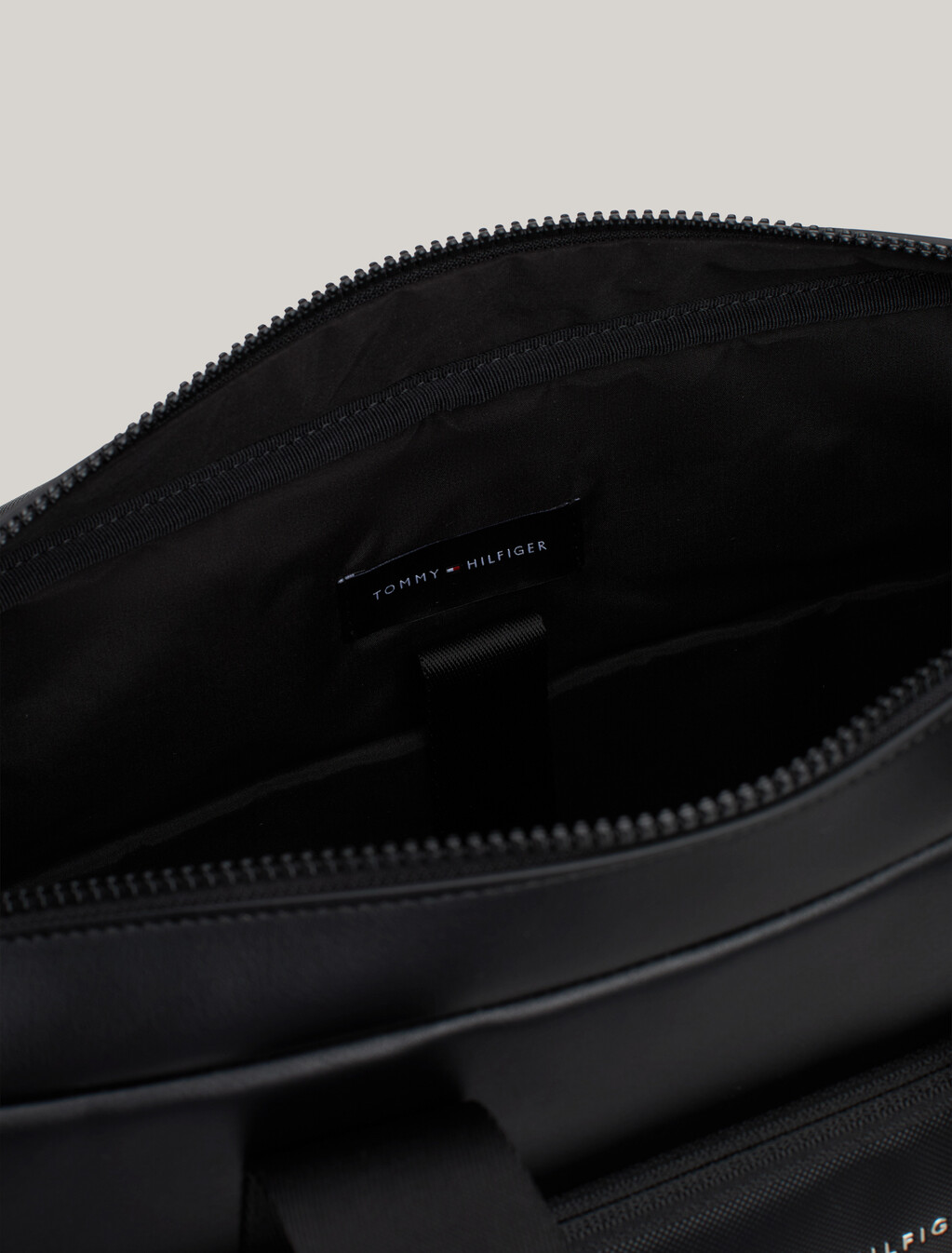 Pique Pocket Laptop Bag, Black, hi-res