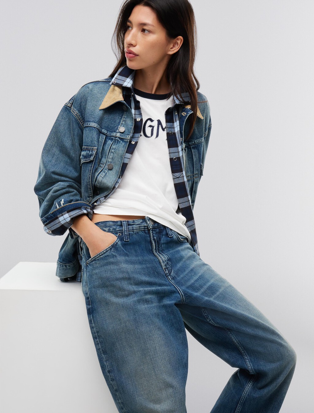 Relaxed Jeans, Mid Wash Denim, hi-res
