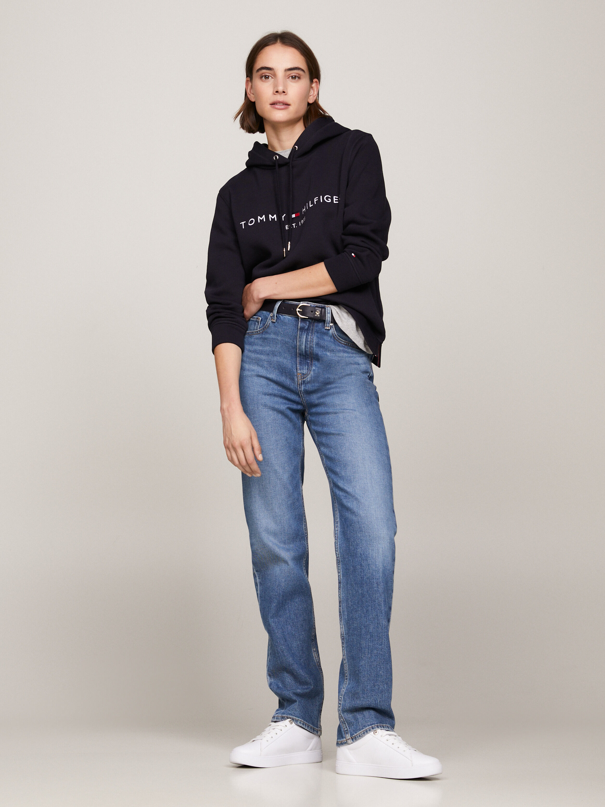 Tommy jeans essential logo hoodie online