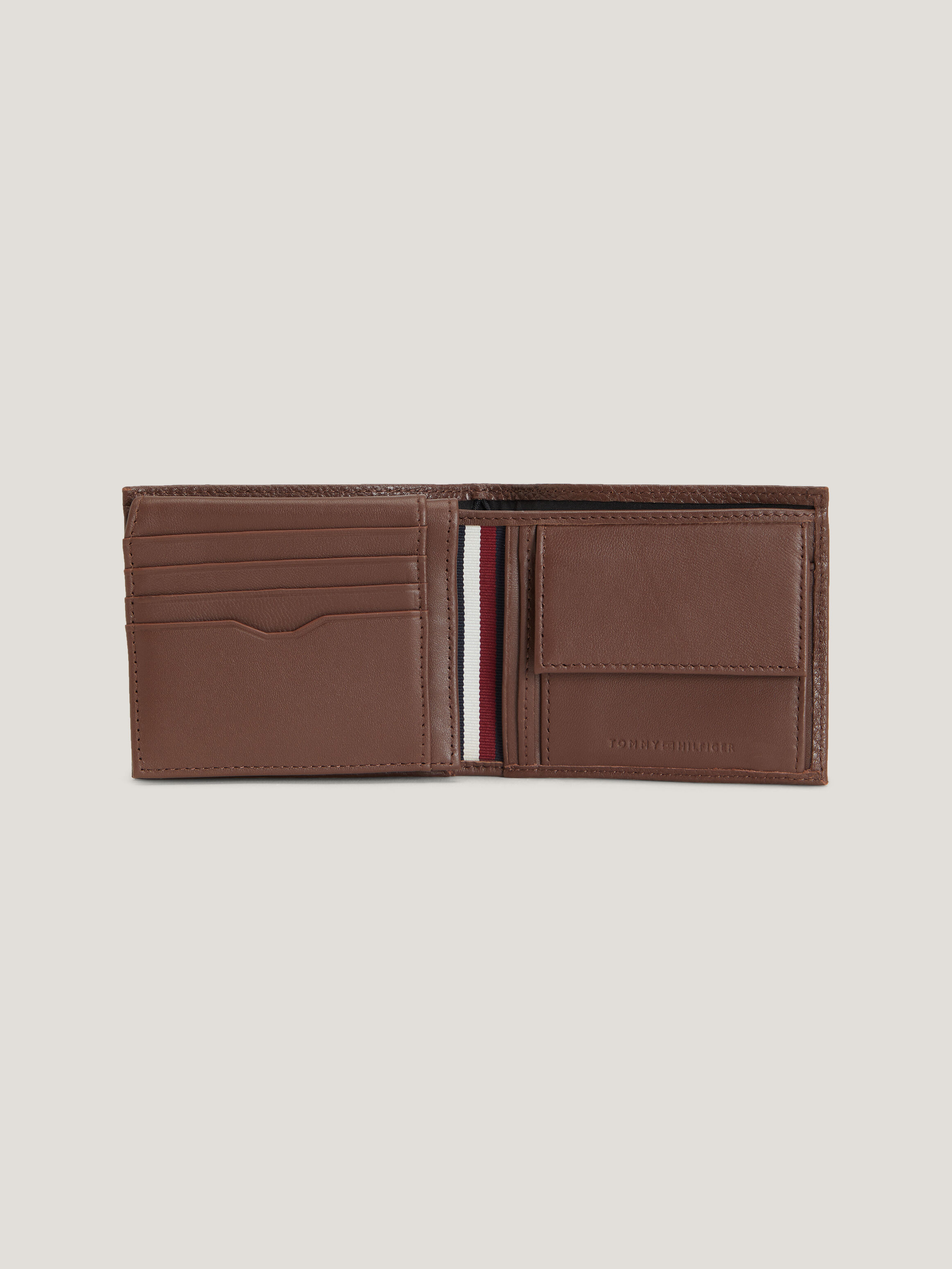 Tommy hilfiger passcase billfold wallet hotsell