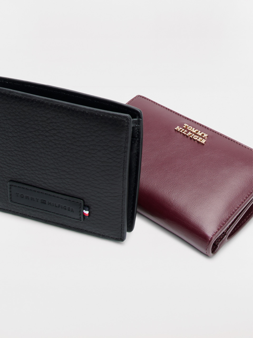 Tommy Hilfiger Women's Wallets